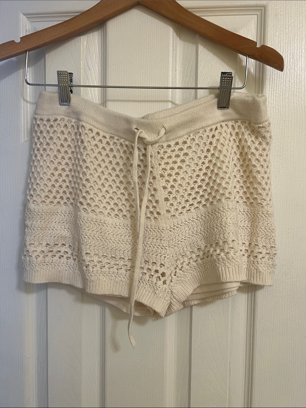 Forever21 Cream Crochet Knit Shorts - Women